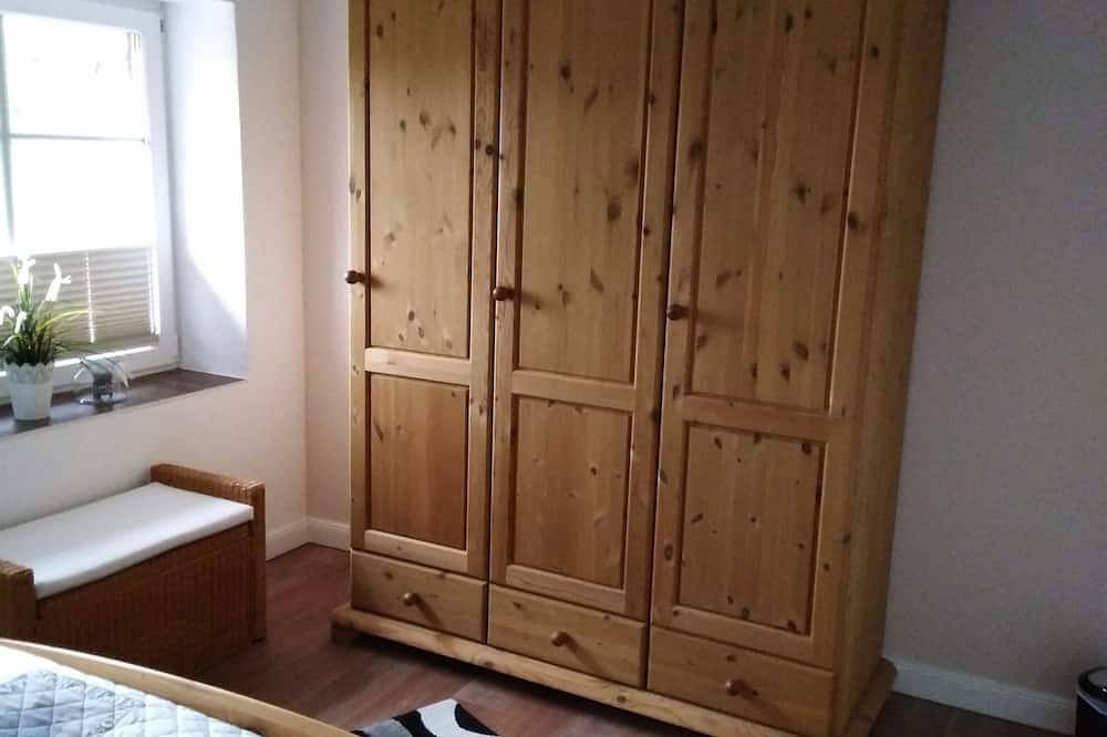 Ganze Wohnung, Großzügige schöne Ferienwohnung am Tore zu den nordfriesischen Inseln in Klixbüll, Grünes Binnenland