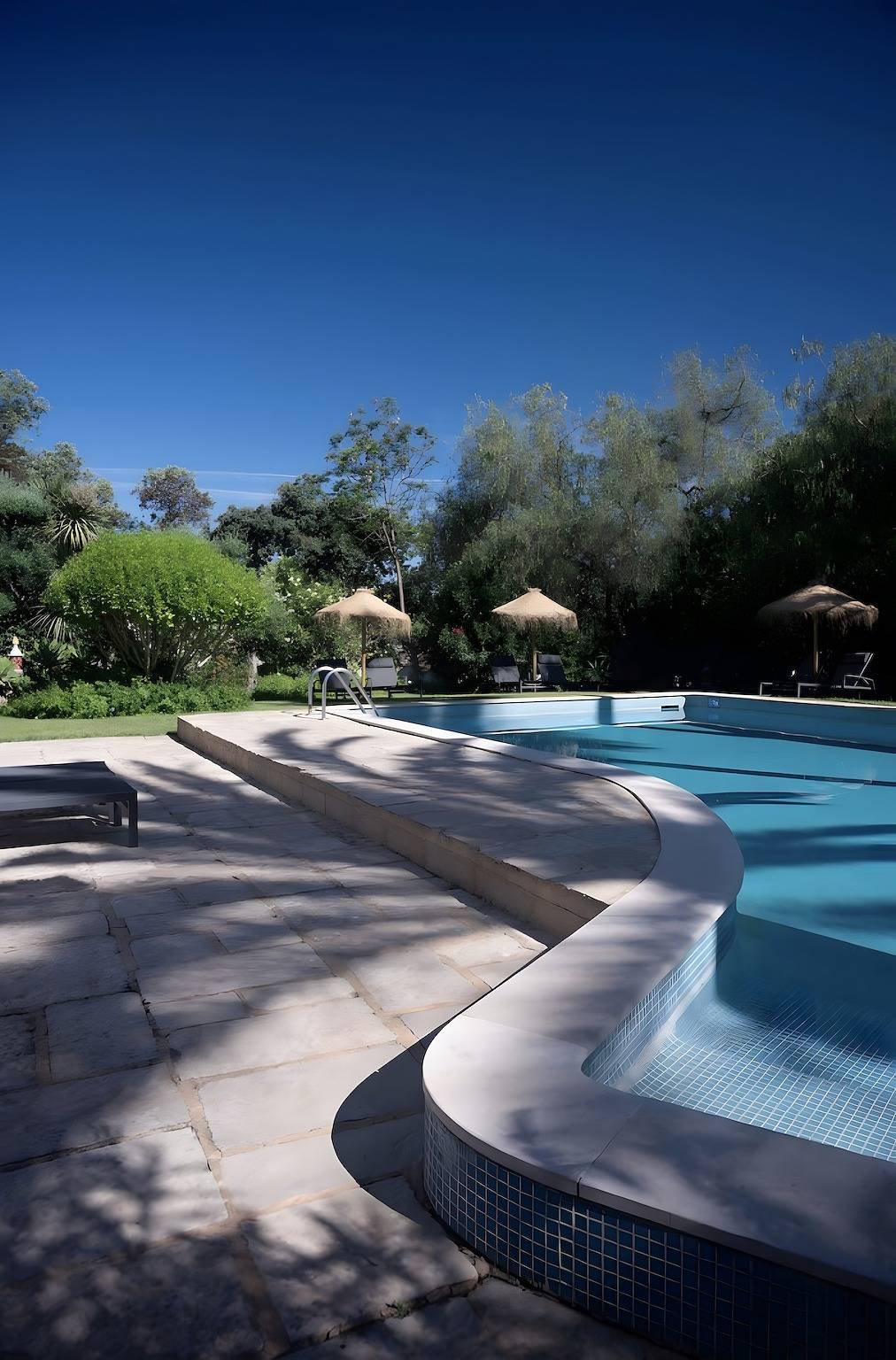 Holiday Home 'Casa Ferrobo - Amy' with Shared Pool, Wi-Fi and Air Conditioning in São Brás de Alportel, Faro District