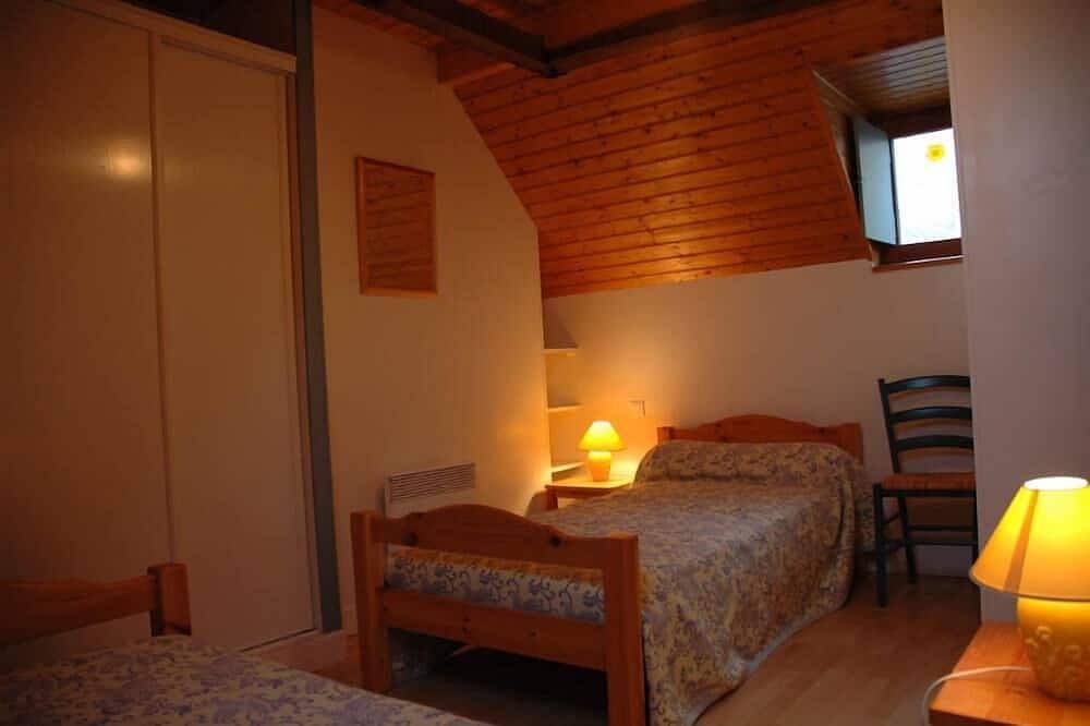 Jolie petite maison,  grand jardin, entre Béarn et Pays basque (2 à 4 personnes) in Jasses, Béarn
