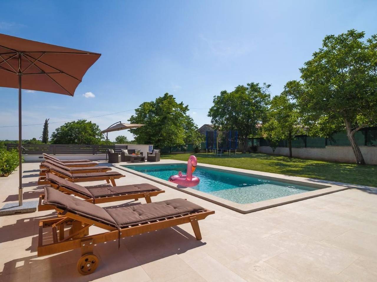 Villa Anavi mit privatem Pool und großem Garten in Barban, Südküste Istrien