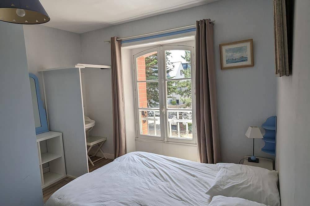 Appartement entier, Saint-Lunaire - Grand Hôtel - 4 pers - accès plage pied in Saint-Lunaire, Région de Saint-Malo