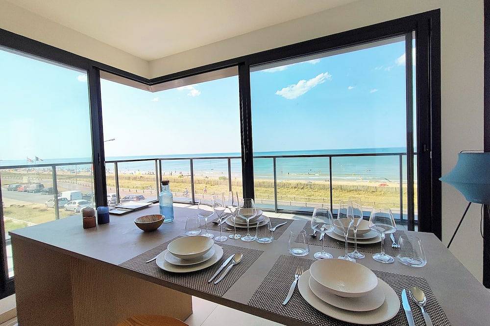 Appartement entier, Vue mer 180° • Plage à pied • Plages du Débarquement in Colleville-Montgomery, Région de Caen