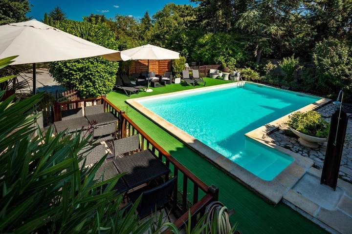 Maison d’hôte pour 3 personnes, avec Terrasse et Piscine