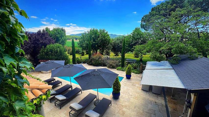Maison d’hôte pour 2 personnes, avec Terrasse et Jardin ainsi que Piscine et Vue