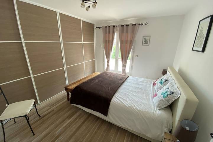 Location de vacances pour 8 personnes, avec sauna ainsi que jardin et jacuzzi, animaux acceptés à Taradeau - 3