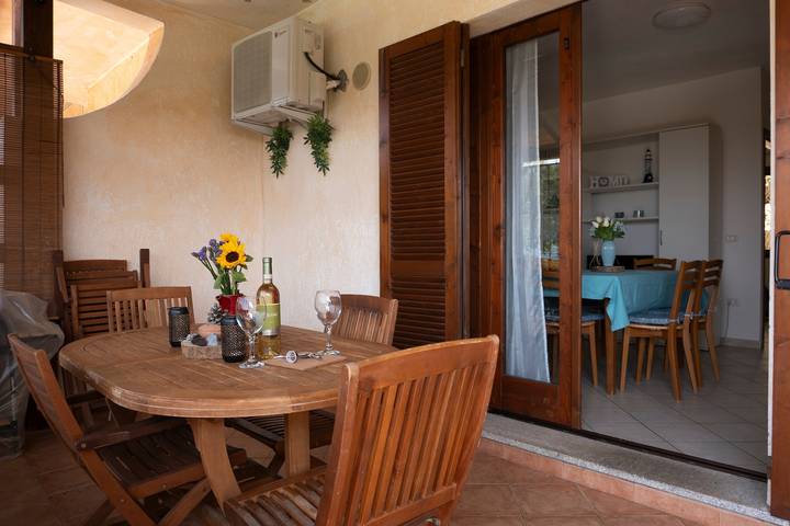 Location de vacances pour 5 personnes, avec jardin à Badesi - 2