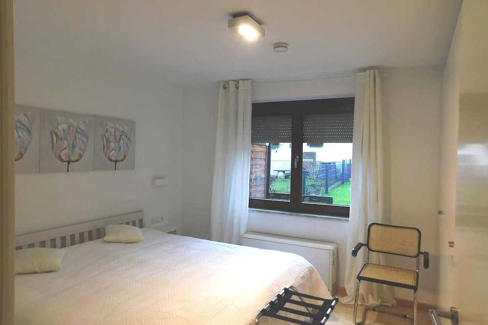 Ganze Wohnung, Schicke Erdgeschosswohnung mit großer Terrasse im Grünen in Lorch (Stuttgart), Ostalbkreis