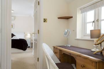 Holiday Rental for 11 People in Chipping Campden, The Cotswolds, Photo 3