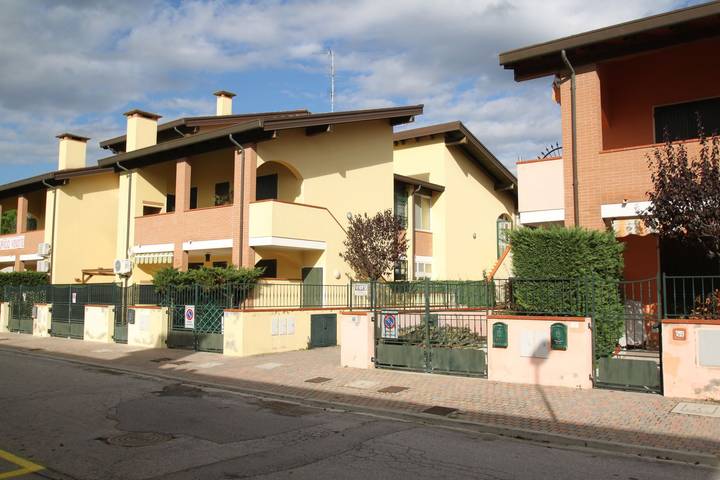 Apartamento de vacaciones para 6 personas, con vistas al lago y terraza, Se admiten mascotas - 1