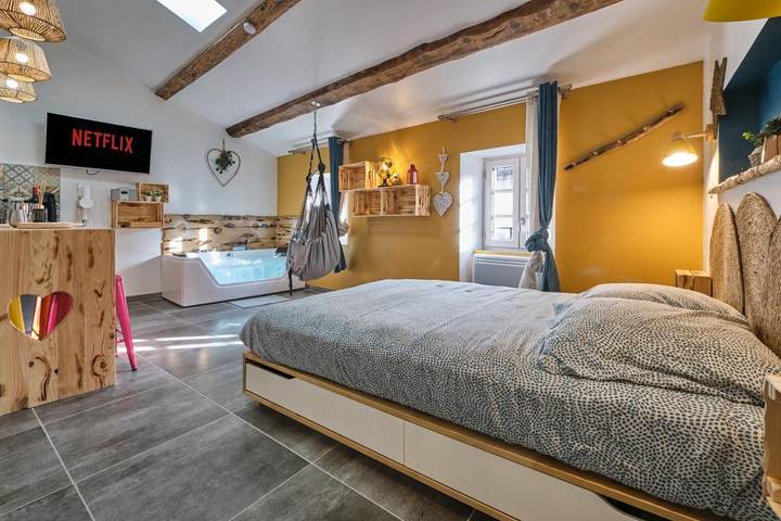 Gîte pour 2 personnes, avec jacuzzi dans Office De Tourisme De Carcassonne - 2