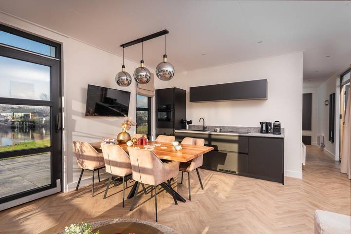 MarinaPark Residentie Nieuw Loosdrecht — Villa Nautica Deluxe | 6 Pers. in Loosdrecht, Groene Hart