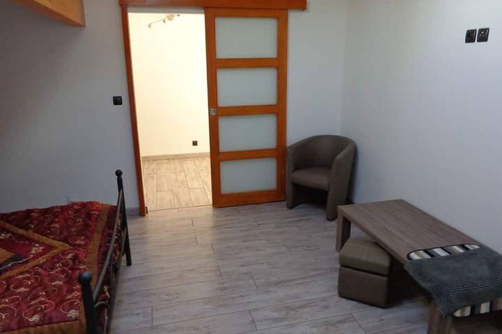 Location de vacances pour 5 personnes, avec jacuzzi ainsi que jardin et piscine à Saint-Martin-de-Crau - 3