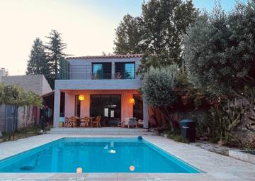 Cottage pour 8 personnes, avec vue ainsi que piscine et jardin, animaux acceptés à Ille-sur-Têt
