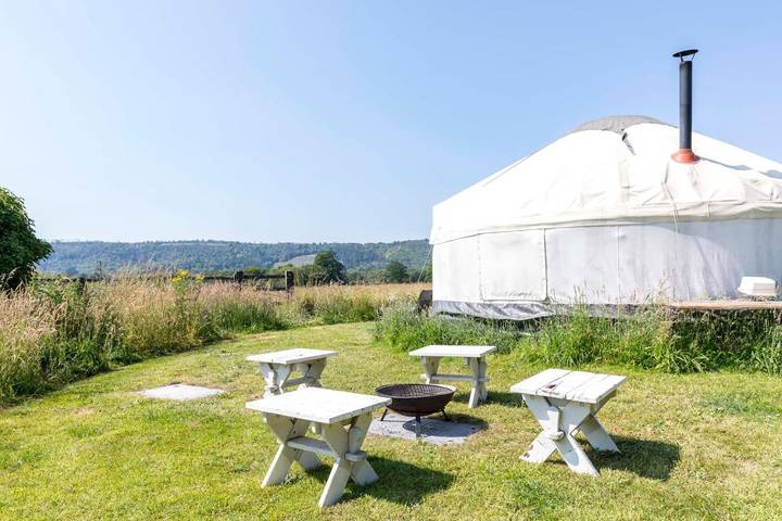 Camping tent for 5 people, with Terrace and Garden as well as Sauna and View in Chichester (District)