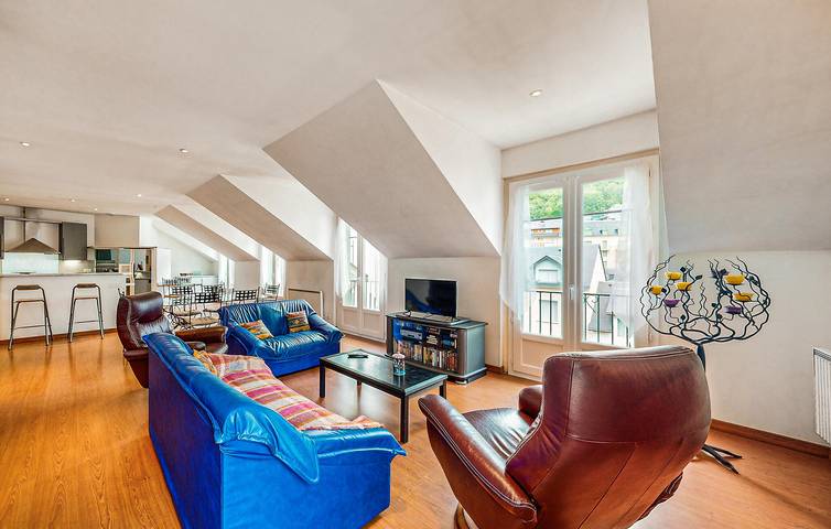 Gîte pour 6 personnes, avec terrasse à Cauterets - 4