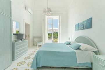 Maison d’hôte pour 2 personnes, avec jardin ainsi que terrasse et vue à Procida