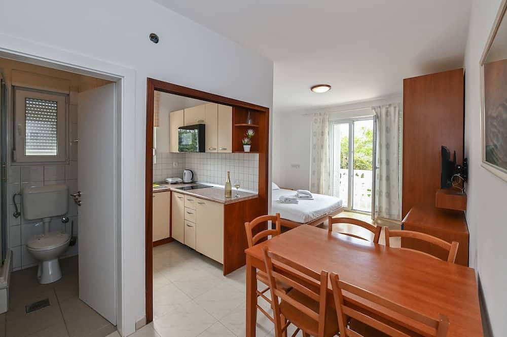 Apartamento entero, Apartamento estándar para 6 con piscina en el centro de Novalja in Novalja, Pag