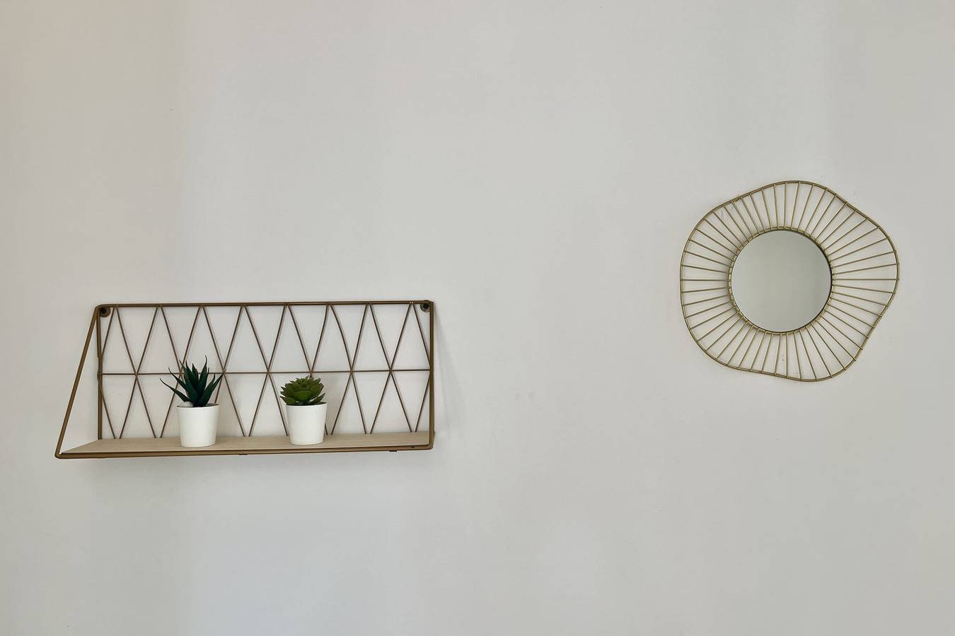 Ganze Wohnung, Ferienwohnung für 4 Personen mit Balkon in L'Ayguade, Hyeres
