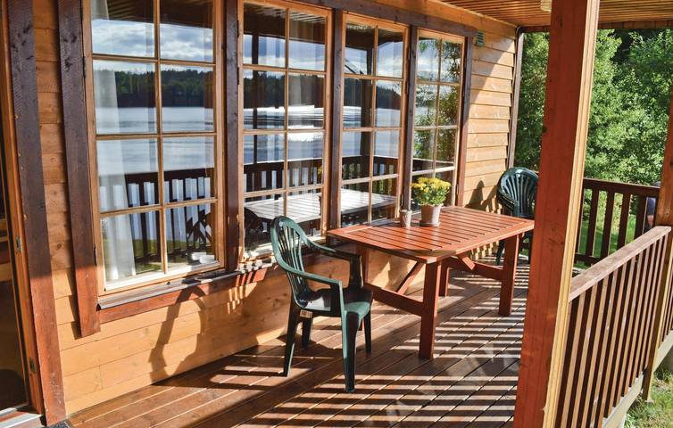Maison de vacances pour 4 personnes avec terrasse in Région de Jönköping