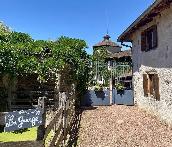Cottage pour 2 personnes, avec jardin, animaux acceptés à Coutouvre