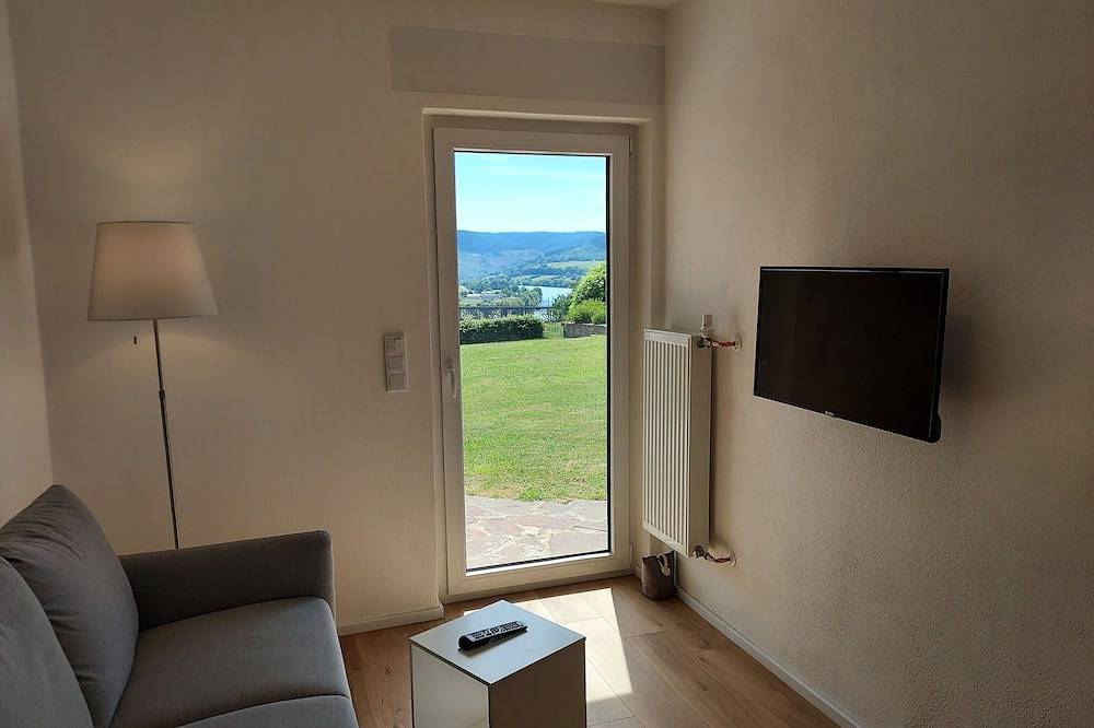 Ganze Wohnung, Ferienhaus Prinzenkopf Apartm. 33 m² mit wunderschönem Ausblick in das Moseltal in Alf, Traben-Trarbach und Umbegung