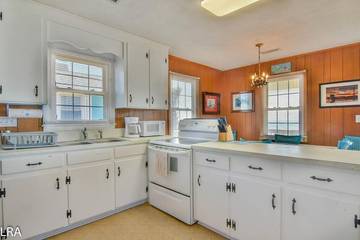 Vacation House for 8 Guests in Surf City, Topsail Island, Picture 1