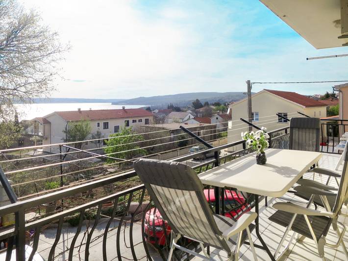 Ferienwohnung für 7 Personen, mit Terrasse und Garten in Jasenice