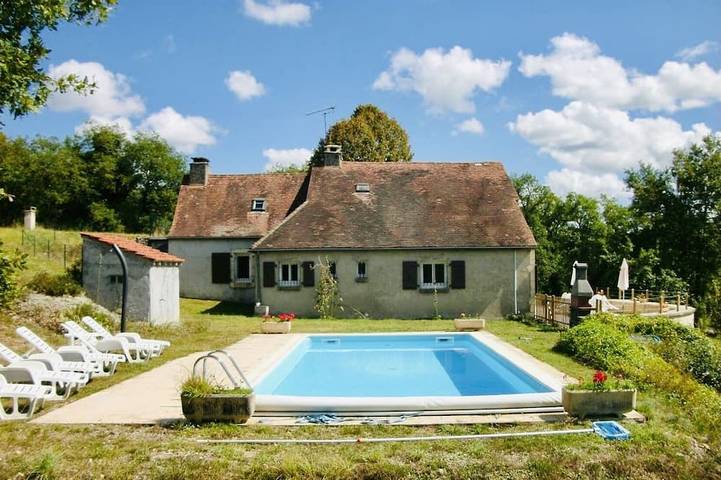Location de vacances pour 9 personnes, avec Terrasse et Jardin à Concorès
