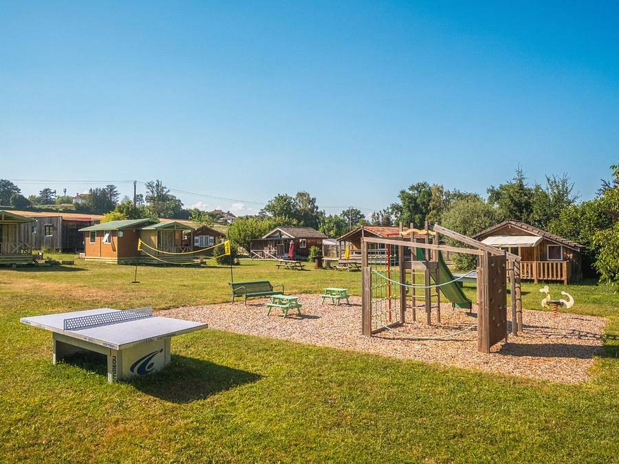 Camping Le Léman Plage - Tiny house 2 personen - Wohnwagen Standard 2 Plätze in Excenevex, Thonon-les-Bains und Umgebung