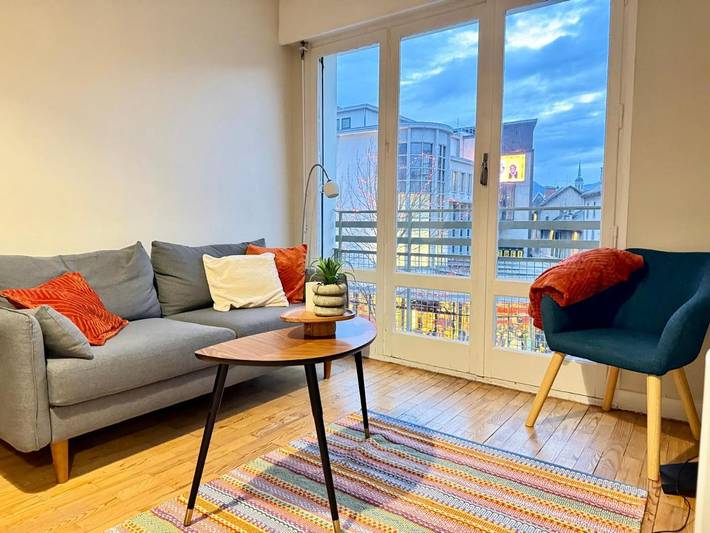 Gîte pour 2 personnes, avec Vue dans Office De Tourisme De Chambery
