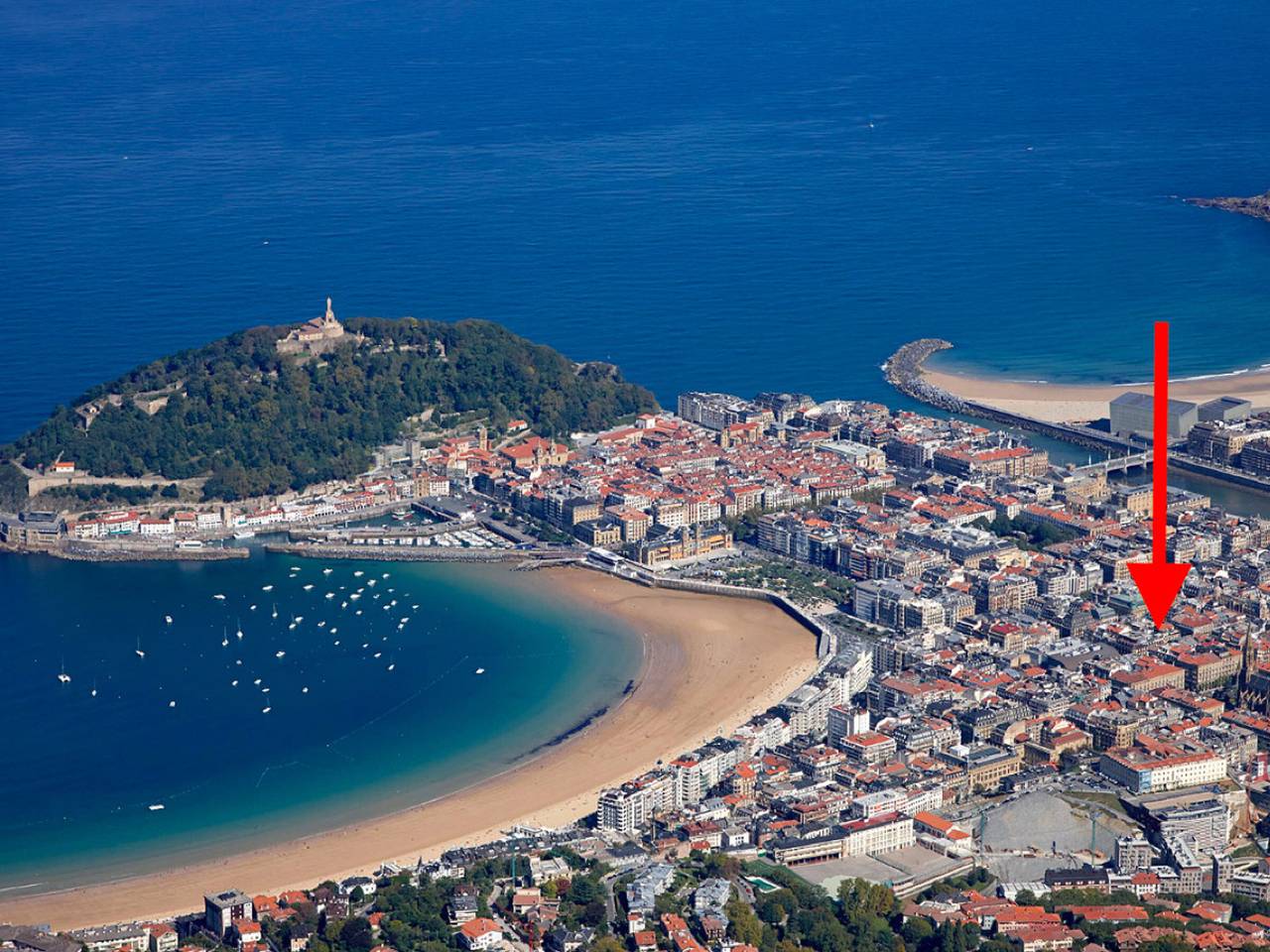 Entire apartment, Modern apartment in center near Playa de La Concha in Playa de la Concha, San Sebastian