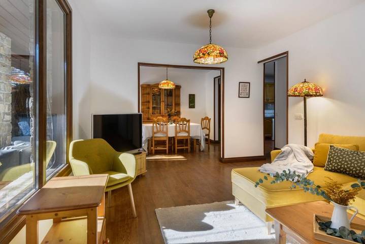 Chalet para 9 personas, con vistas y jardín, Se admiten mascotas en La Jacetania - 4