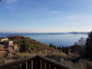 Ferienwohnung für 4 Personen, mit Garten und Balkon in Gardone Riviera