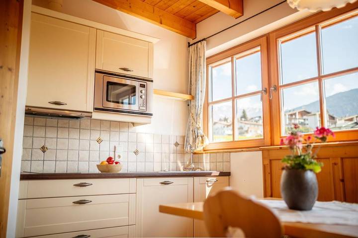 Chambre d’hôte pour 5 personnes, avec sauna ainsi que jardin et vue, animaux acceptés à Dobbiaco - 4