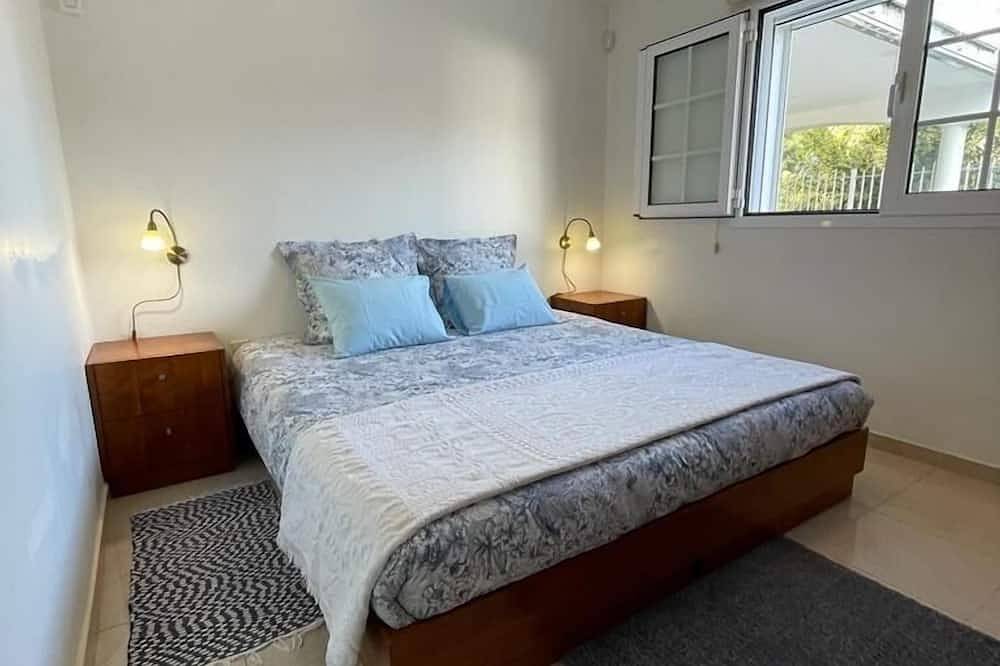 Comfortable vacation villa for 4 to 8 people in Santa Maria da Feira, Aveiro Distrikt
