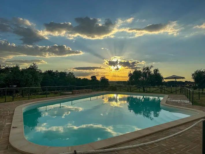 Casa de familia para 2 personas, con piscina además de jardín y vistas - 1