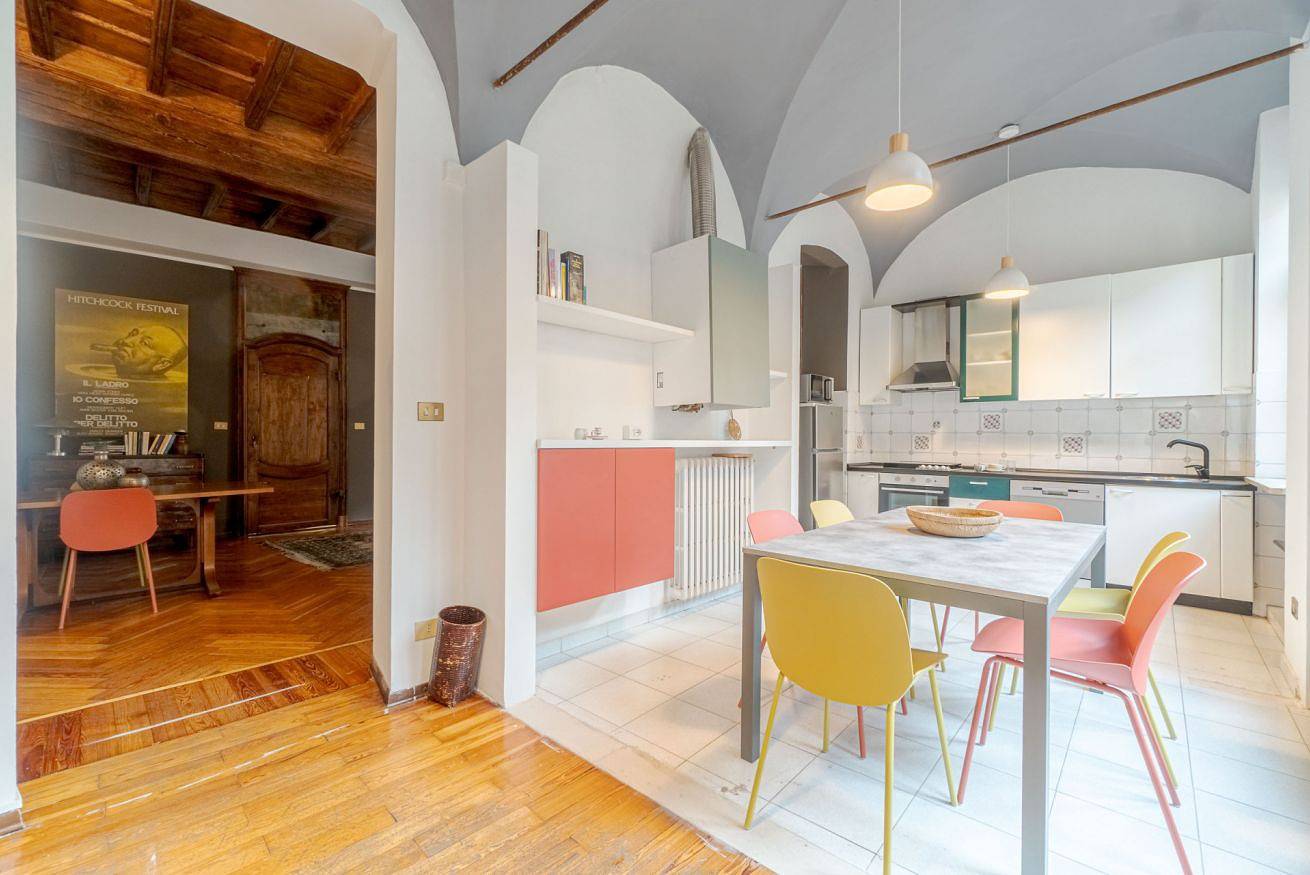 Entire apartment, Quadrilatero Romano! Exclusive & Roomy Apt x7 in Turin, Turin Province