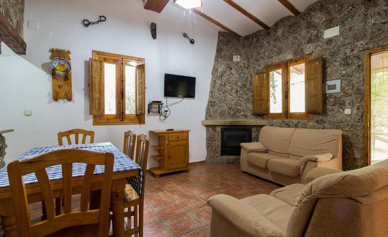 Casa rural para 6 personas, con piscina para niños además de vistas y jardín en Provincia de Albacete - 4