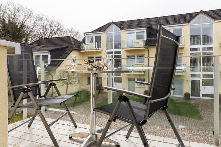 Ferienwohnung für 3 Personen, mit Balkon in Lobbe - 4