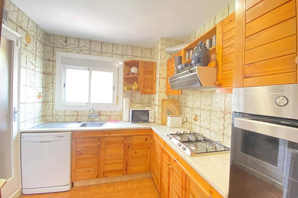 Entire apartment, Beach apartment, in front of the sea! in Supermaresme, Arenys de Mar