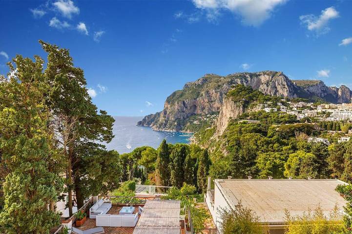Ferienhaus für 13 Personen, mit Garten und Balkon sowie Whirlpool in Capri