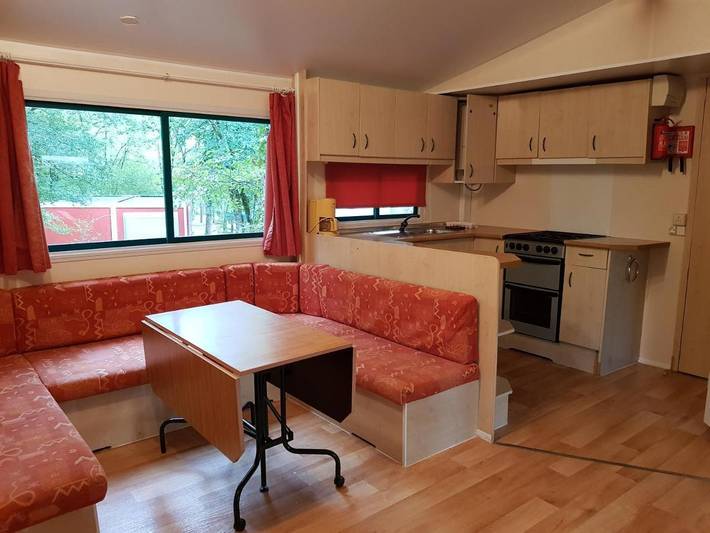 Location de vacances pour 6 personnes, avec jardin ainsi que bassin pour enfant et piscine à Chauffour-sur-Vell - 4