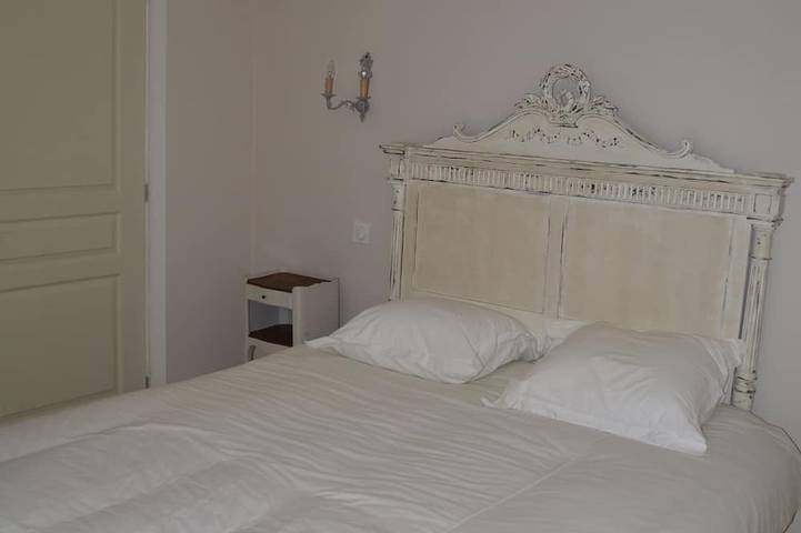 Location de vacances pour 6 personnes, avec jardin et balcon à Cours-de-Pile - 2