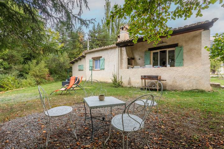 Ferienhaus für 8 Personen, mit Garten in Alpes-de-Haute-Provence - 4