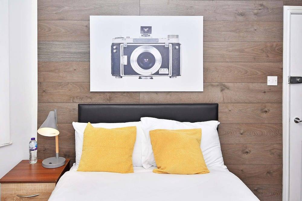 Superior-Doppelzimmer-Ensuite-With Tv in Crewe, Cheshire East