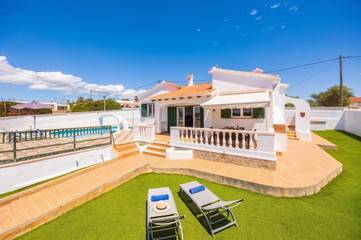 Villa in Alaior Municipality, Coast of Menorca für 6 
