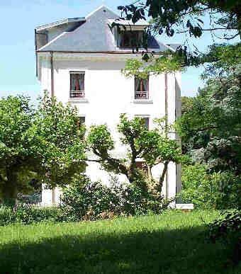 Gîte pour 4 personnes, avec vue sur le lac et vue dans Parc du Bois Vidal