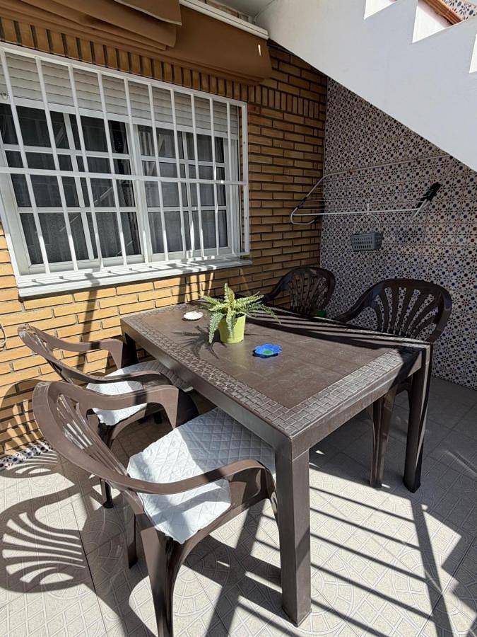 Apartamento entero, Casa Carmen primera linea de playa in Playa del Palo, Málaga