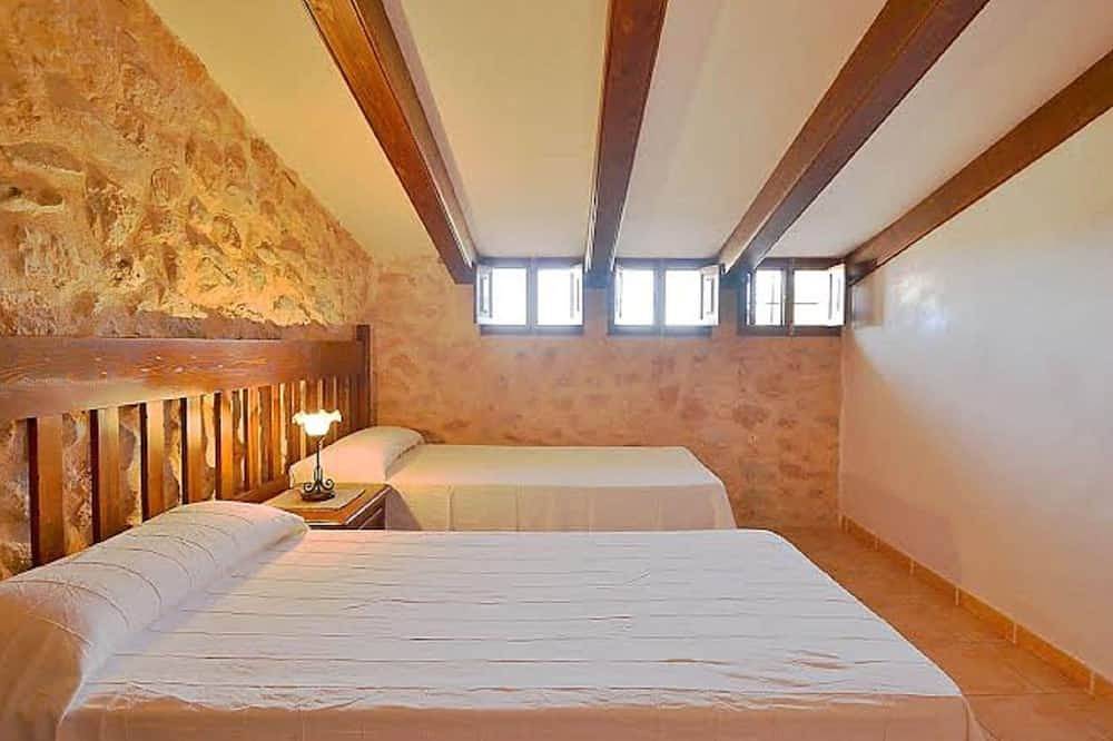 Casa rural en Mallorca con piscina y vistas in Villafranca de Bonany, Interior de Mallorca