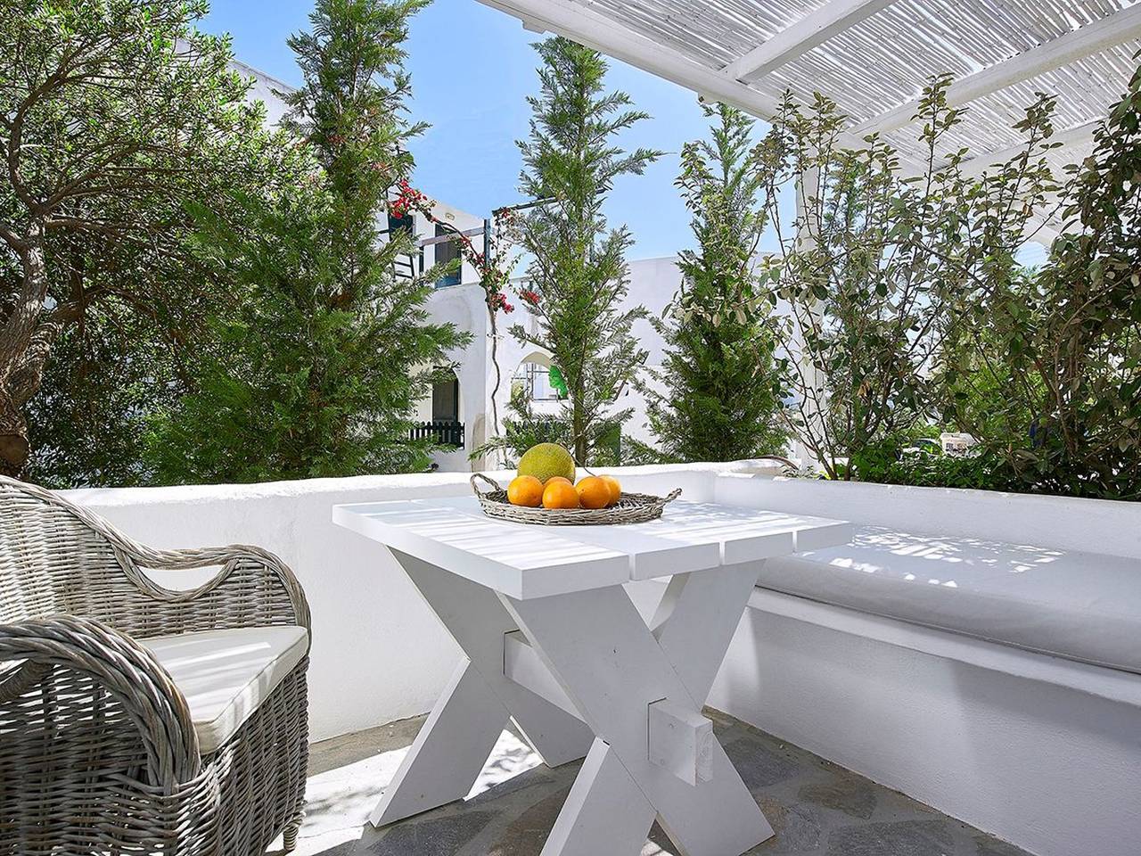 Magnificent Milos Room | Elysia Room | Private Furnished Balcony | Outdoor Dining Area | Prime Location in Pollonia, Milo